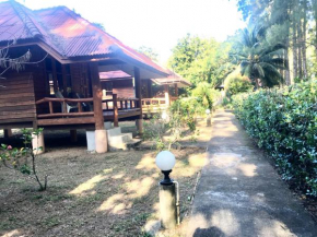 Namtok Bungalows